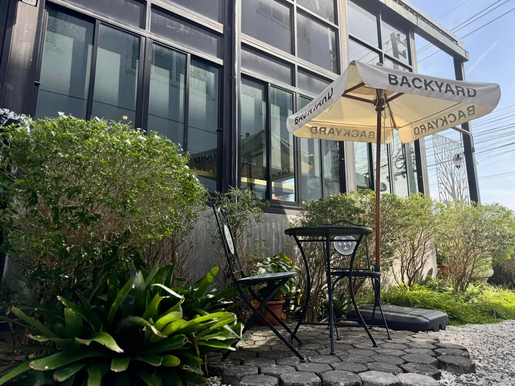 Cafe Backyard-16
