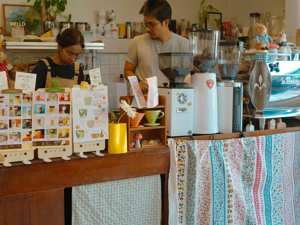 Follow the sun.home cafe-12
