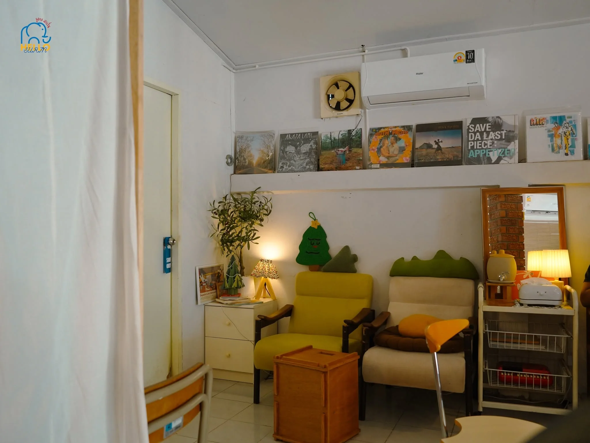 Follow the sun.home cafe-22