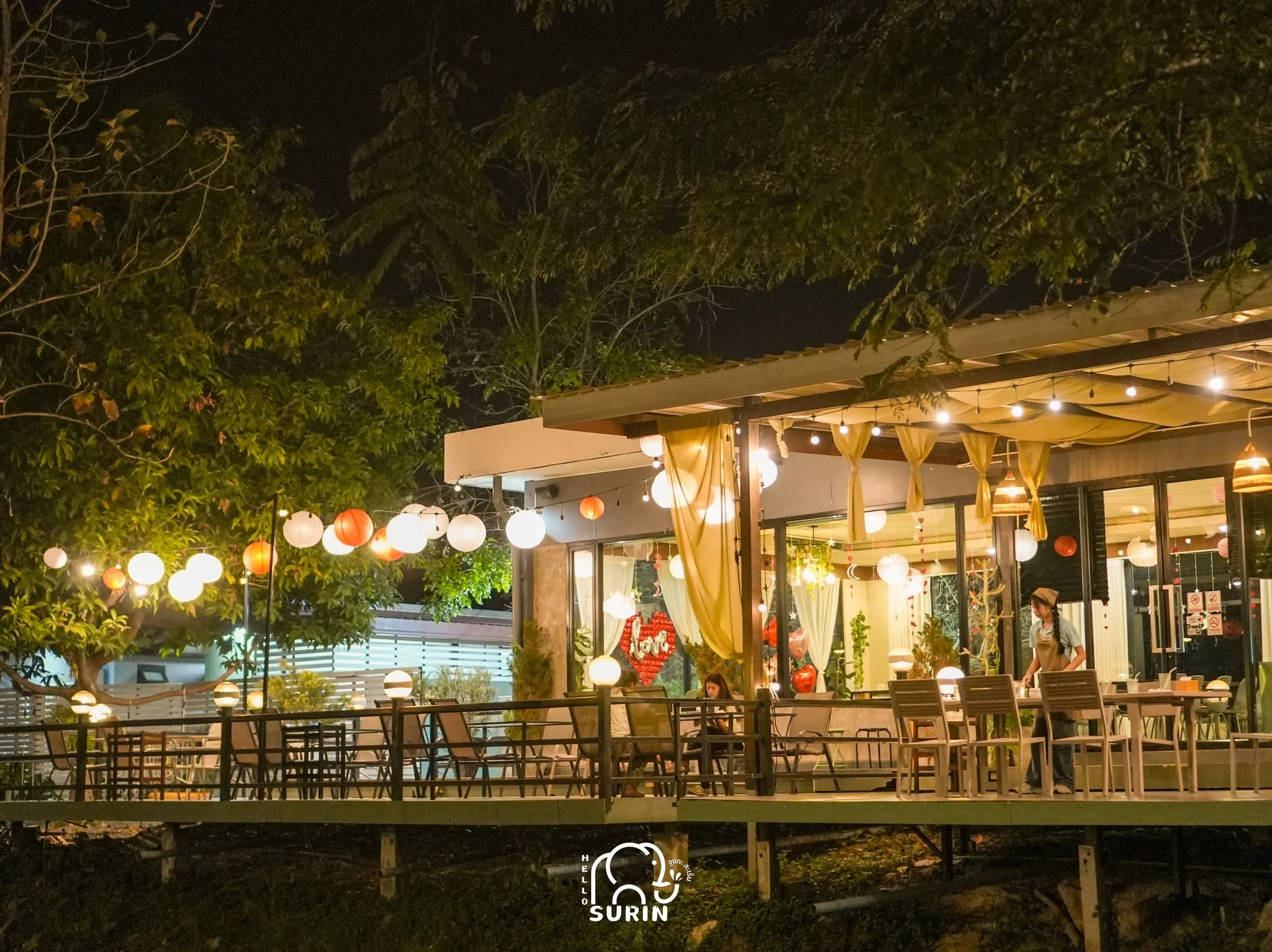 Mozern Restaurant-38