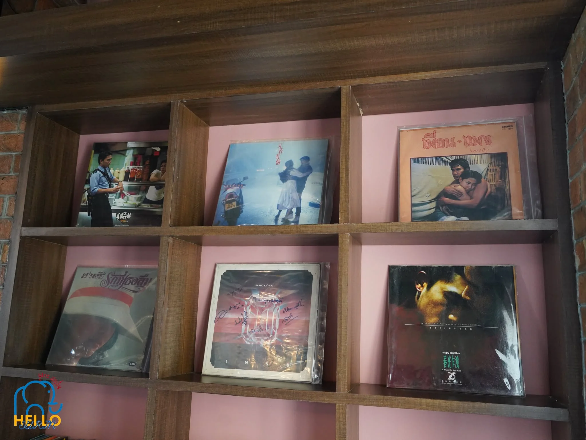Nosta Cafe -1