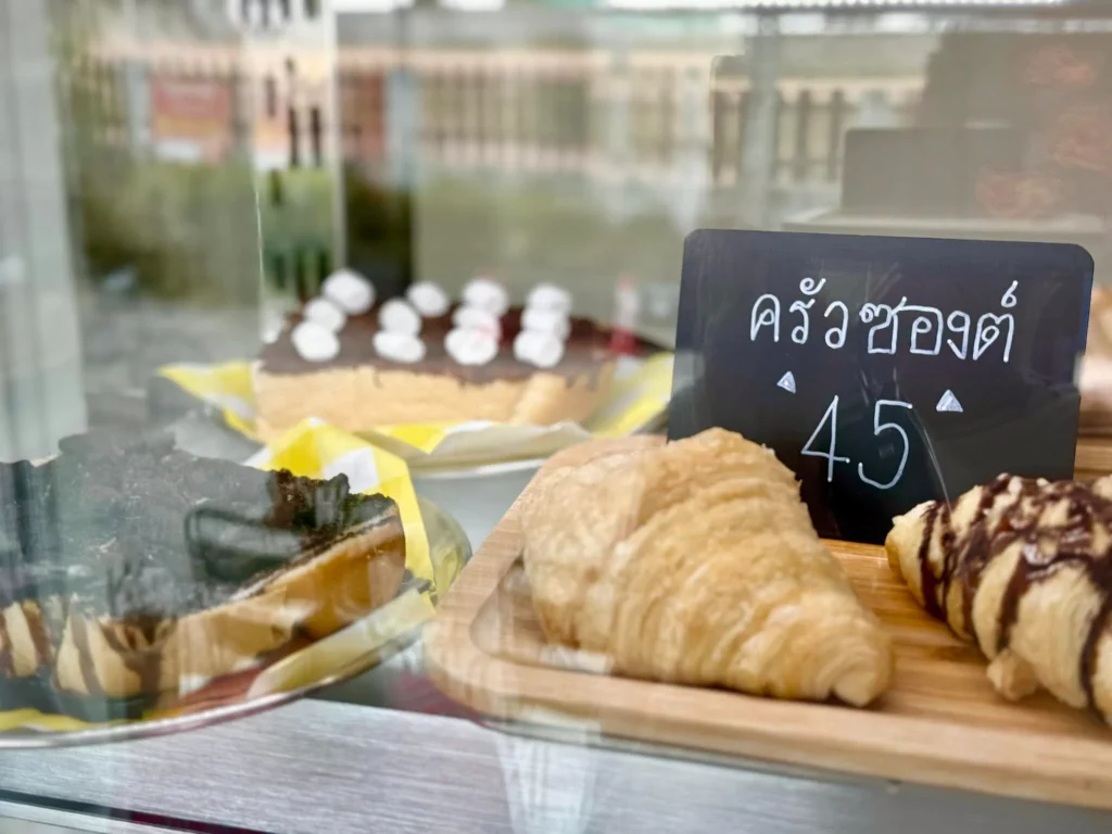 Sao Cafe Surin-9