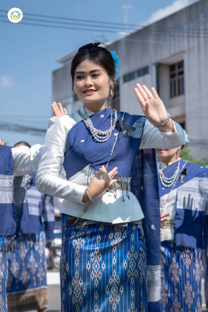 ขบวนแห่ของดีอำเภอปราสาท-1