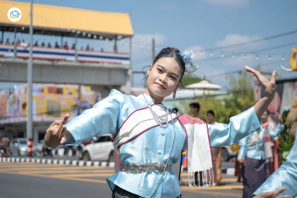 ขบวนแห่ของดีอำเภอปราสาท-29