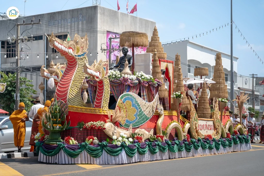 ขบวนแห่ของดีอำเภอปราสาท-8