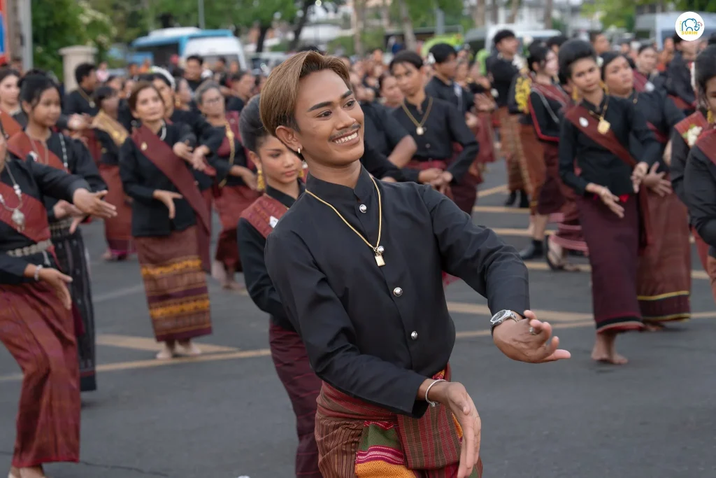 พิธีรำบวงสรวงสืบศรัทธาพระยาสุรินทรภักดีศรีณรงค์จางวาง-13
