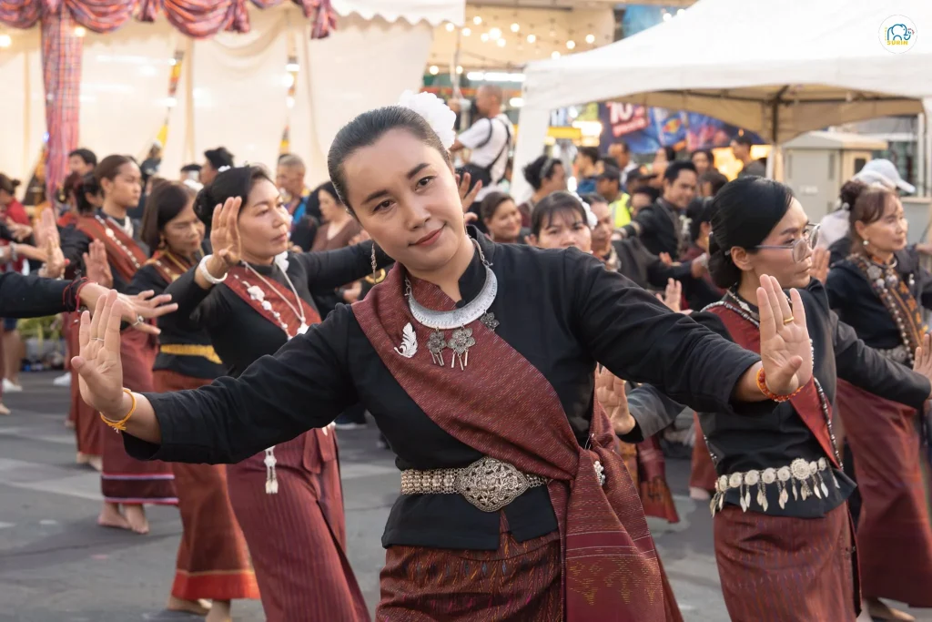 พิธีรำบวงสรวงสืบศรัทธาพระยาสุรินทรภักดีศรีณรงค์จางวาง-23
