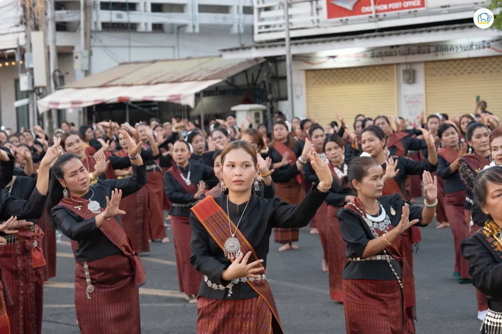 พิธีรำบวงสรวงสืบศรัทธาพระยาสุรินทรภักดีศรีณรงค์จางวาง-36