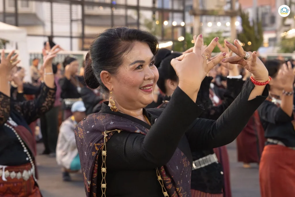 พิธีรำบวงสรวงสืบศรัทธาพระยาสุรินทรภักดีศรีณรงค์จางวาง-40