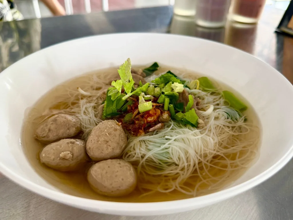 ก๋วยเตี๋ยวถนอมมิตร 2-6