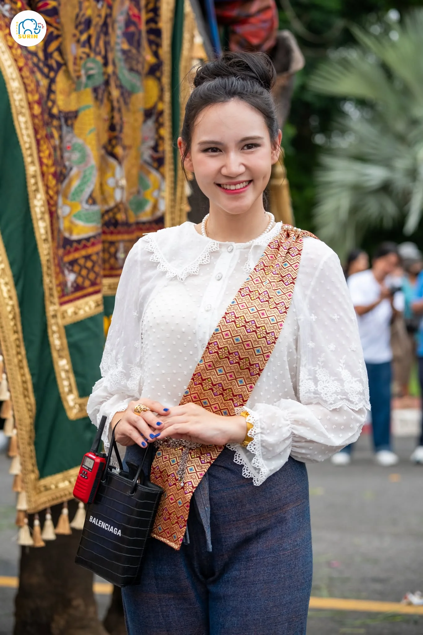 ตักบาตรบนหลังช้าง2568-49