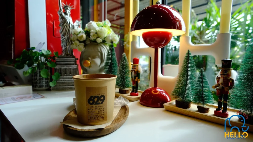 Cafe de moon by Yo คาเฟ่ เดอมูน -14