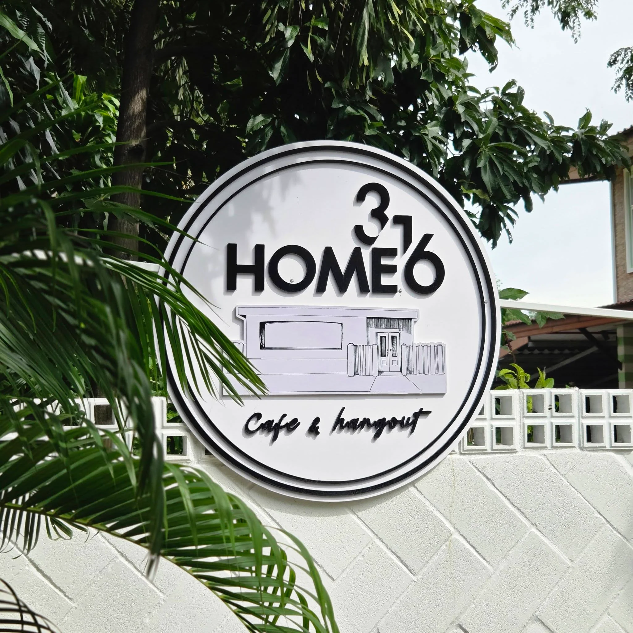 HOME 316 cafe-13
