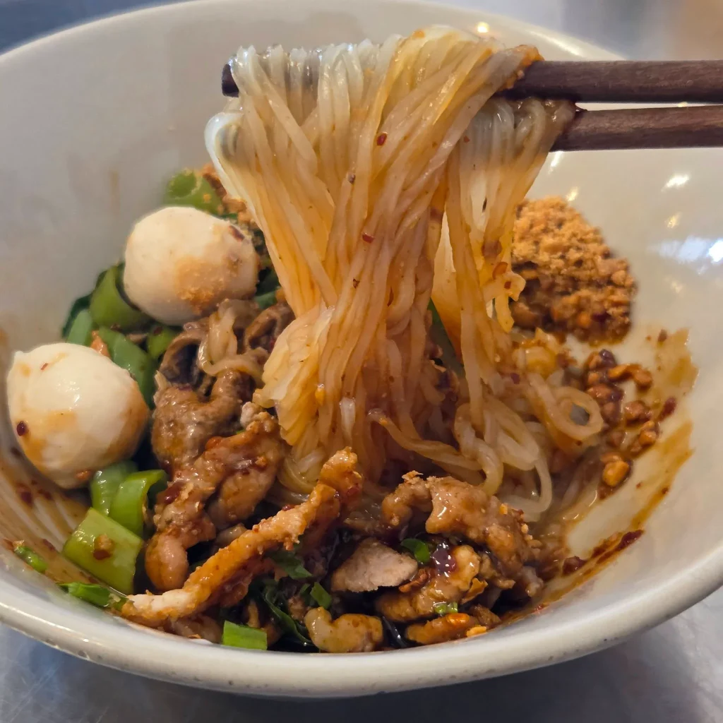 ท่าช้างก๋วยเตี้ยวเรือรสเด็ด-8